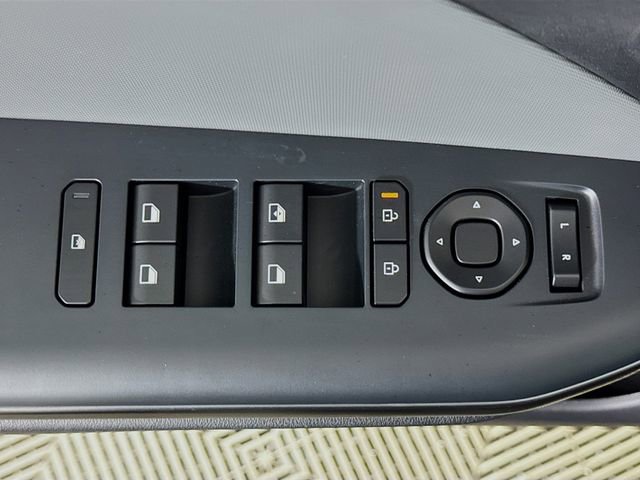 New 2026 Kia K4 LXS image 19