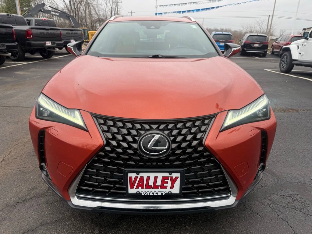 Used 2019 Lexus UX 200 w/ Accessory Package 2 image 8