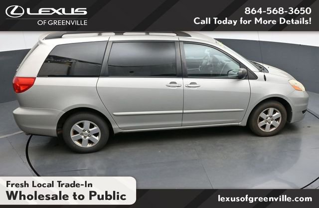 Used 2010 Toyota Sienna LE image 20