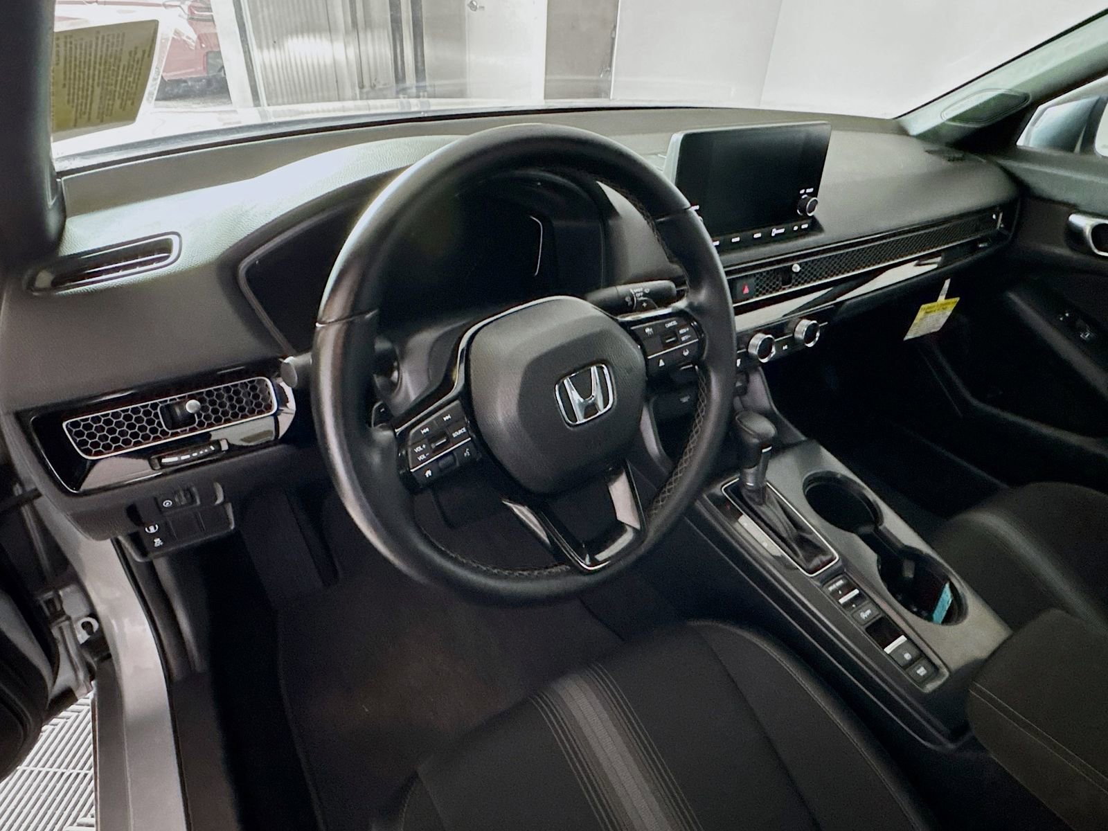 Used 2023 Honda Civic Sport image 9