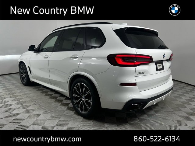 Used 2021 BMW X5 xDrive45e w/ M Sport Package image 6