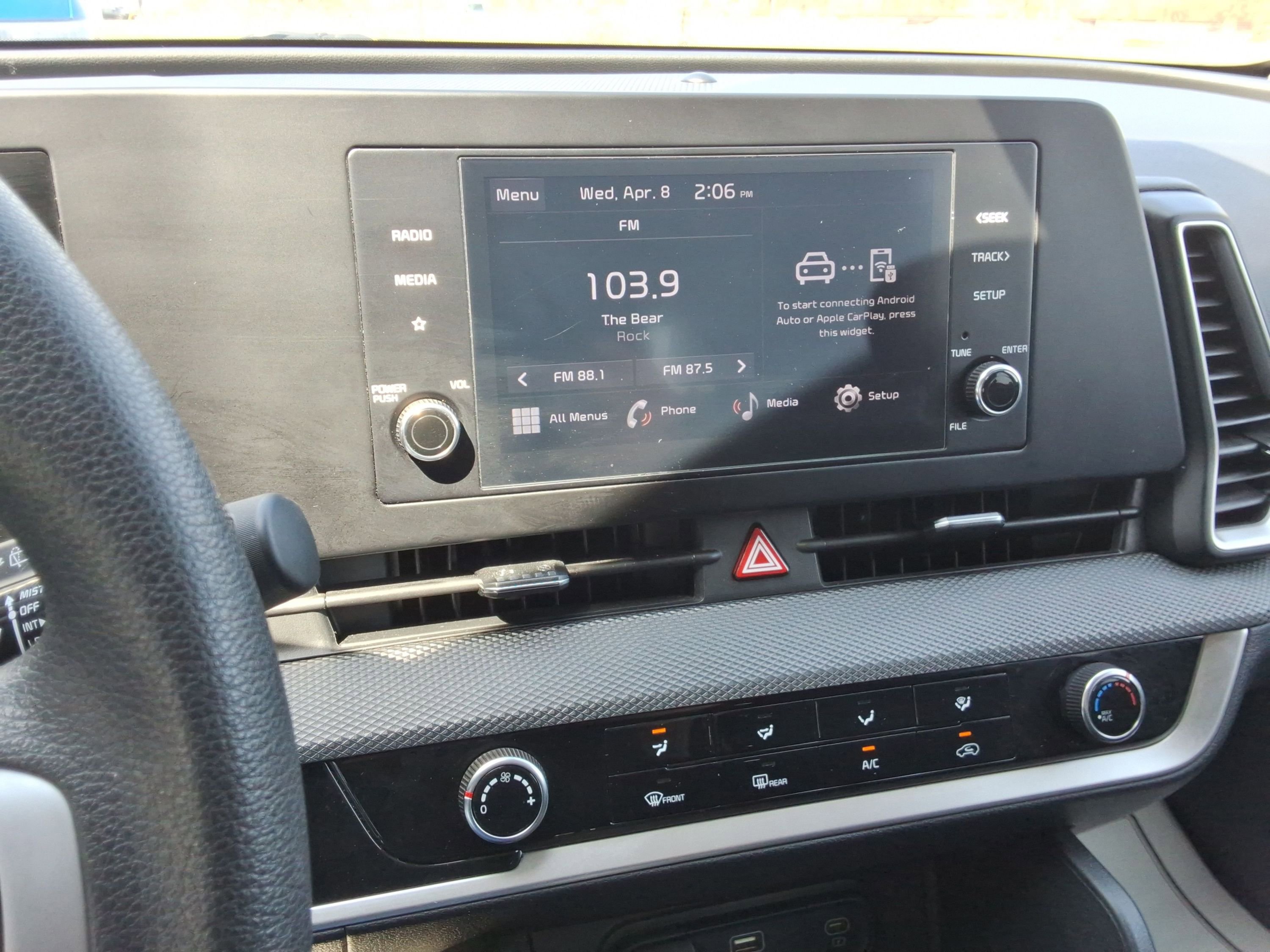 Used 2024 Kia Sportage LX image 15