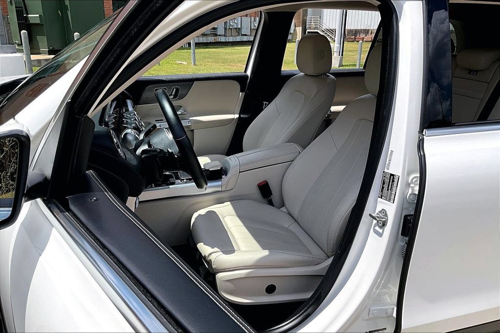 Used 2022 Mercedes-Benz GLB 250 image 33