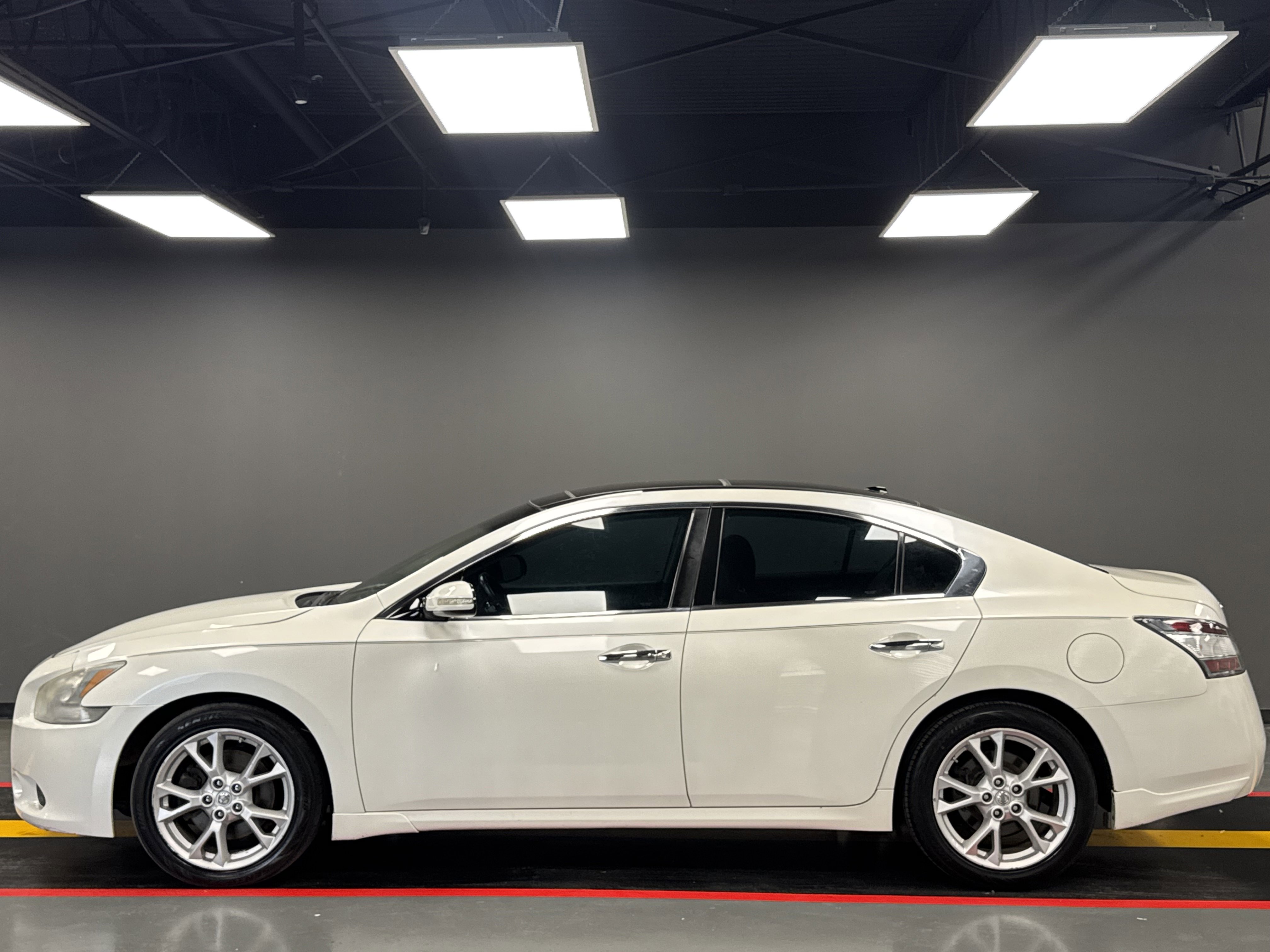 Used 2013 Nissan Maxima 3.5 SV w/ Premium Pkg image 3