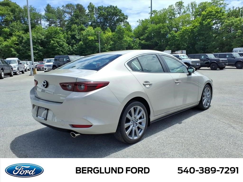 Used 2022 MAZDA MAZDA3 s FWD image 5