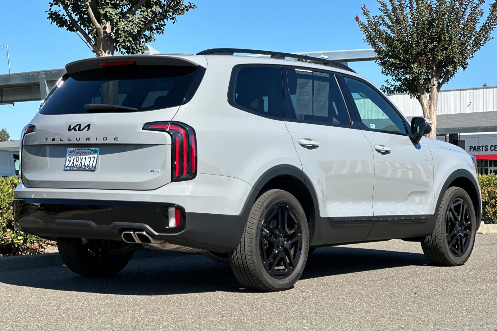 Used 2025 Kia Telluride EX X-Line AWD/4WD image 4