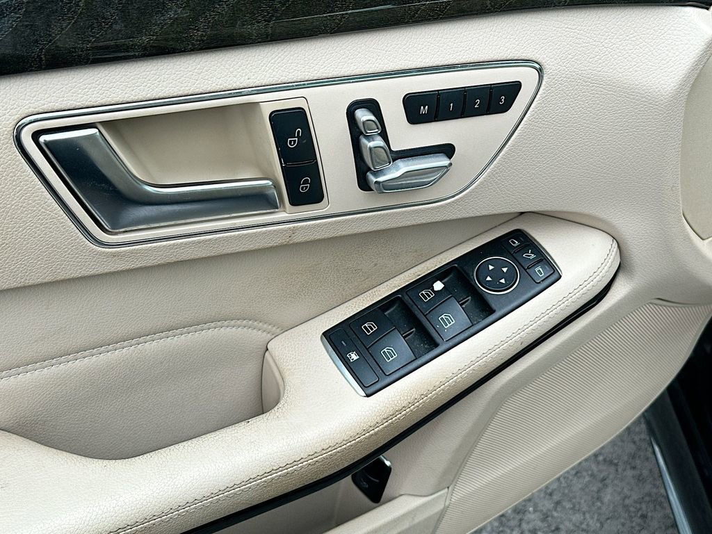 Used 2015 Mercedes-Benz E 350 Sedan image 21