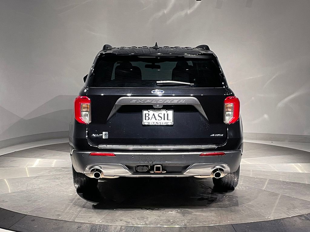 Used 2022 Ford Explorer XLT w/ Equipment Group 202A image 12