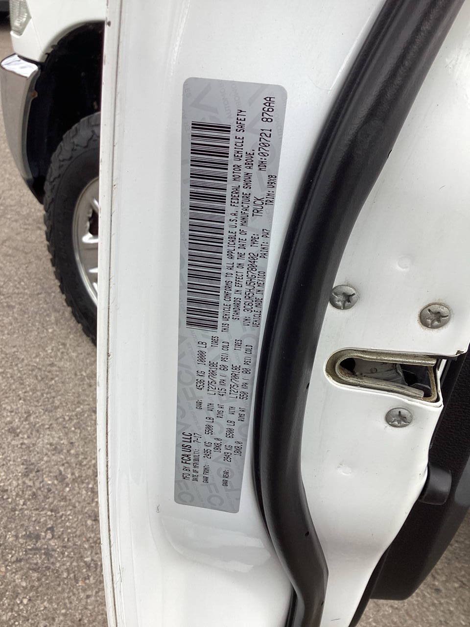 Used 2017 RAM 2500 Tradesman w/ Chrome Appearance Group AWD/4WD image 27