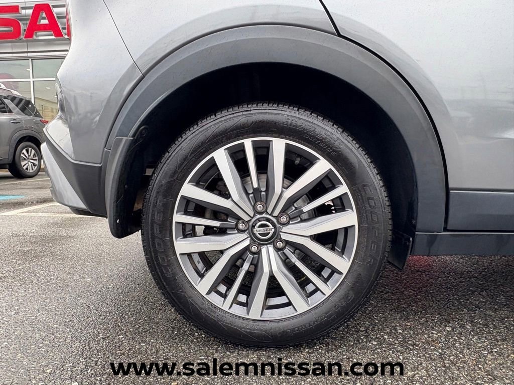 Used 2021 Nissan Kicks SR FWD image 23