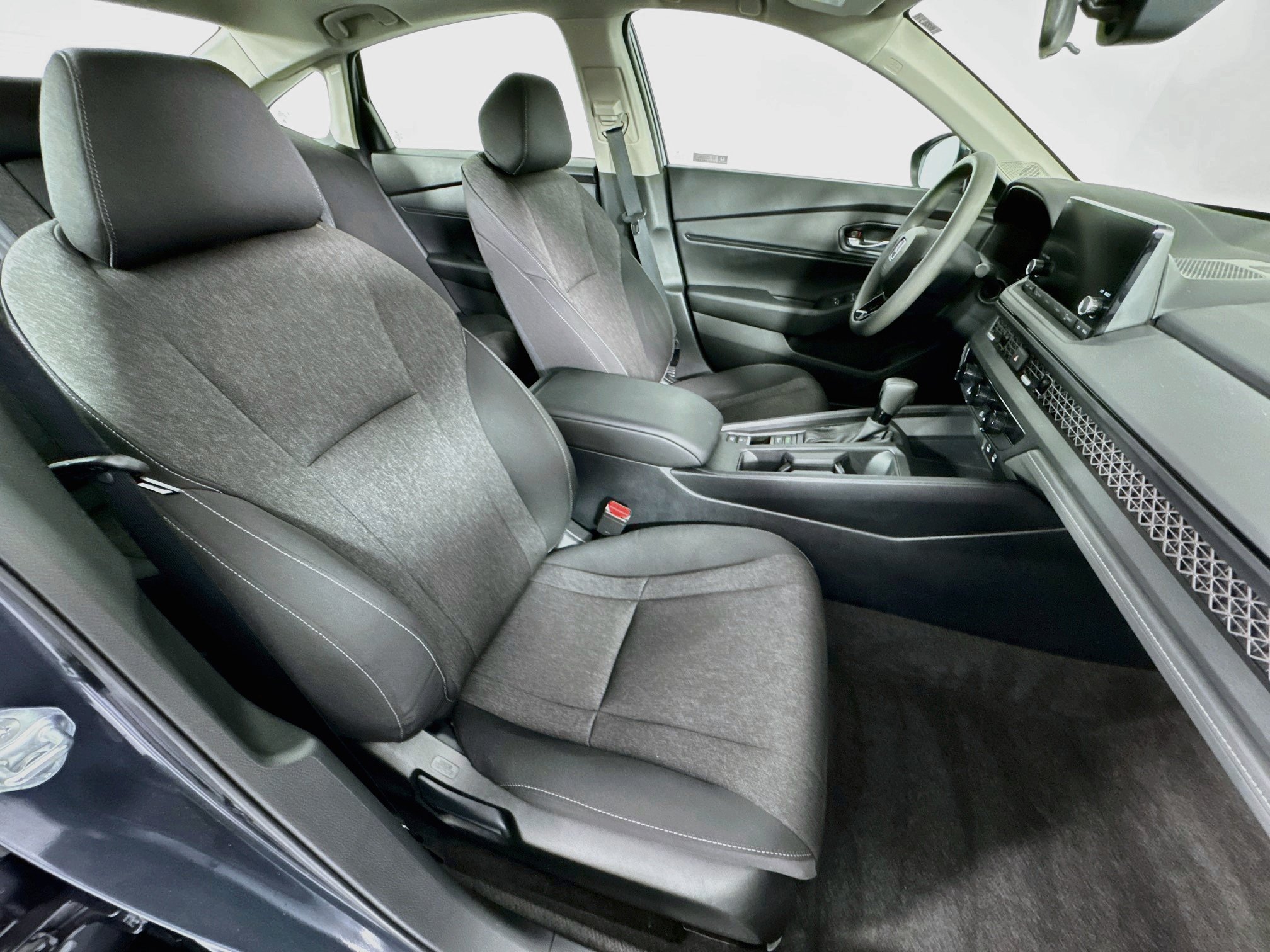 Certified 2024 Honda Accord EX image 27