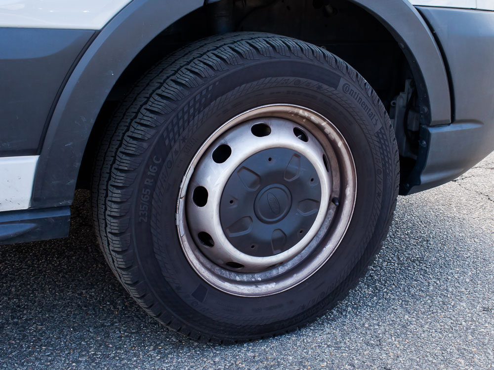 Used 2020 Ford Transit 250 Low Roof image 7