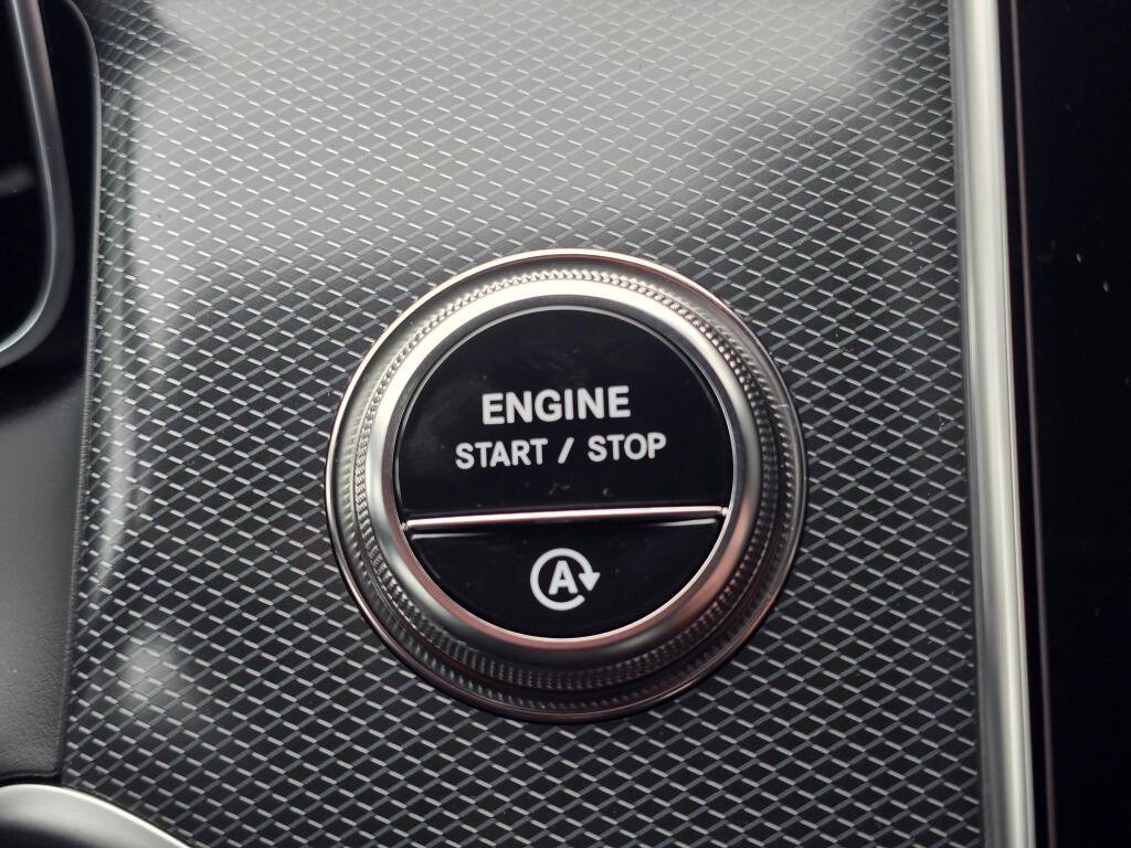 New 2026 Mercedes-Benz GLC 300 4MATIC image 38