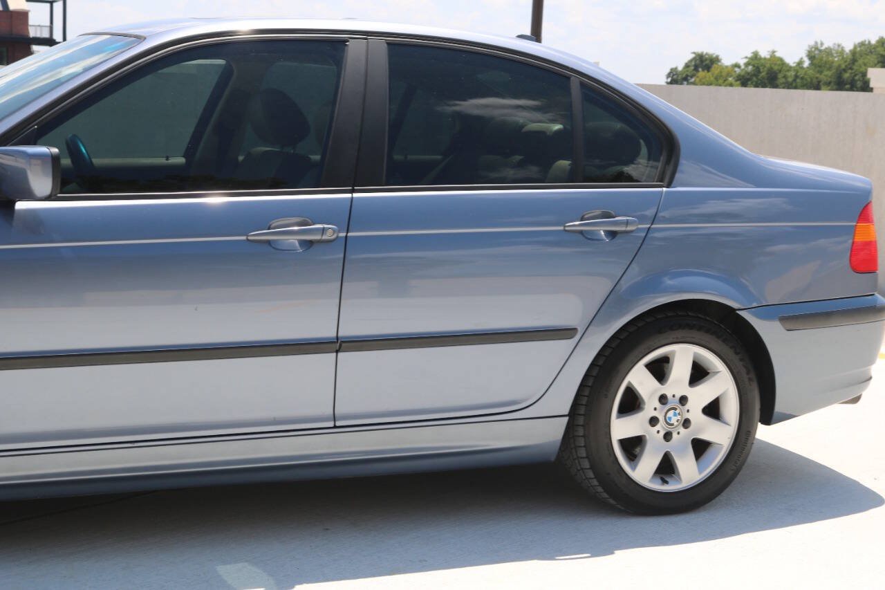 Used 2004 BMW 325xi Sedan AWD/4WD image 42