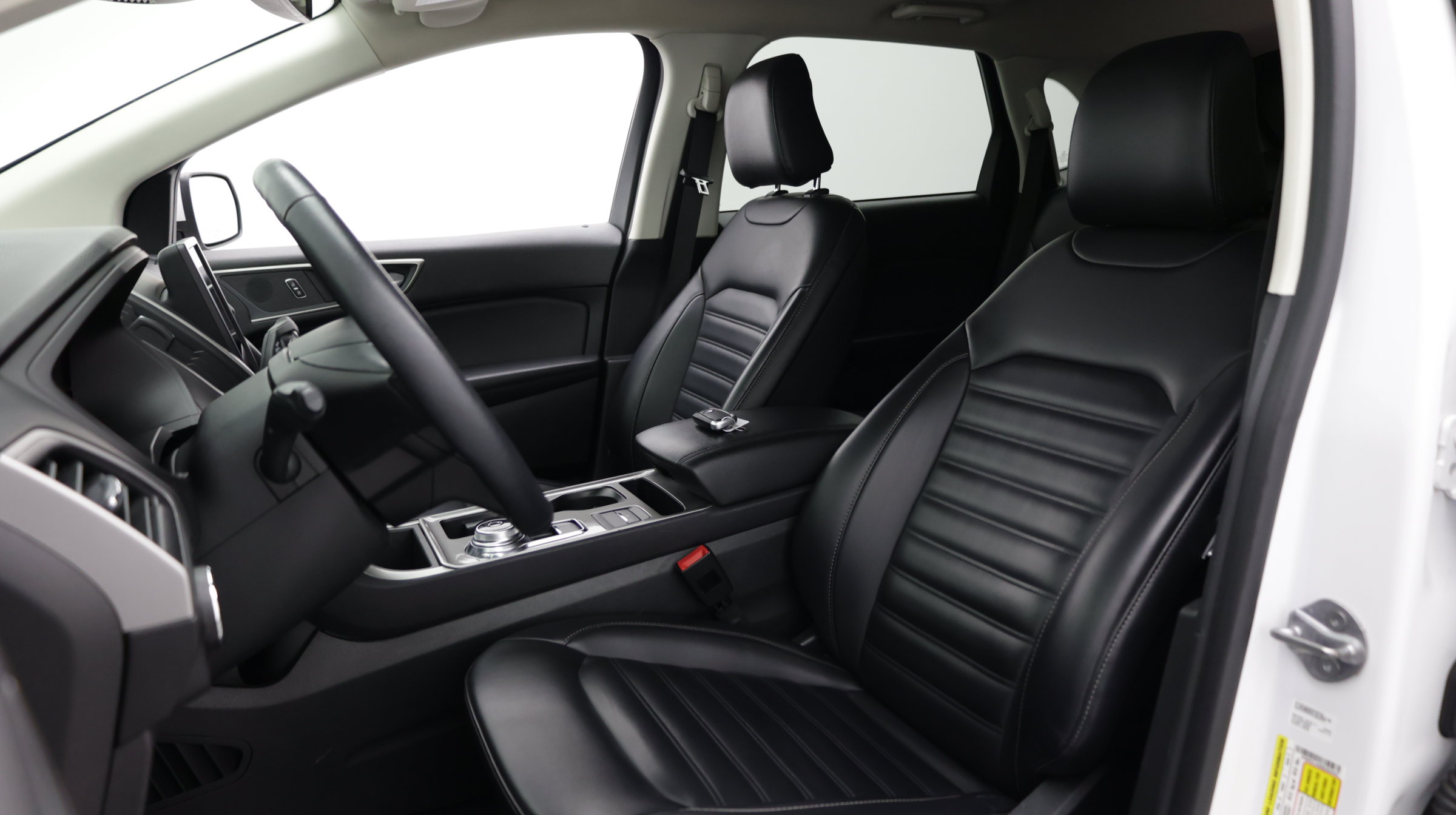 Used 2024 Ford Edge SEL AWD/4WD image 16