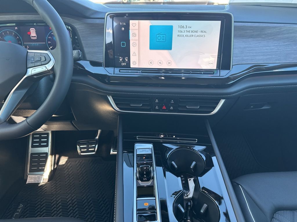 New 2026 Volkswagen Atlas SEL Premium R-Line image 15