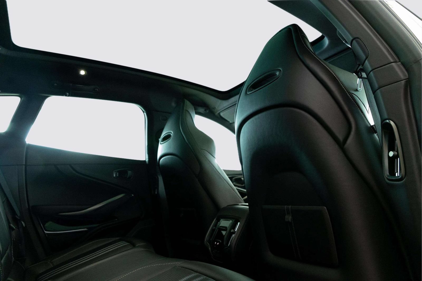 New 2026 Aston Martin DBX 707 AWD/4WD image 37