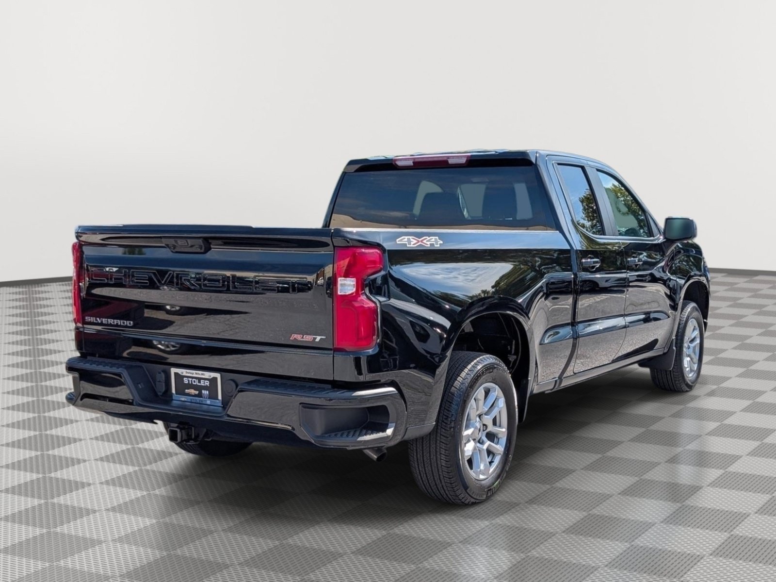 Used 2024 Chevrolet Silverado 1500 RST AWD/4WD image 5