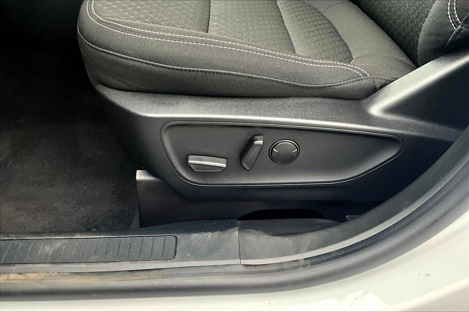 Used 2024 Ford Escape Active w/ Tech Pack #1 FWD image 35