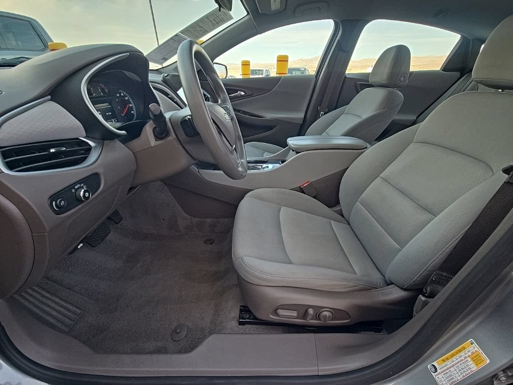 Used 2024 Chevrolet Malibu LT FWD image 31