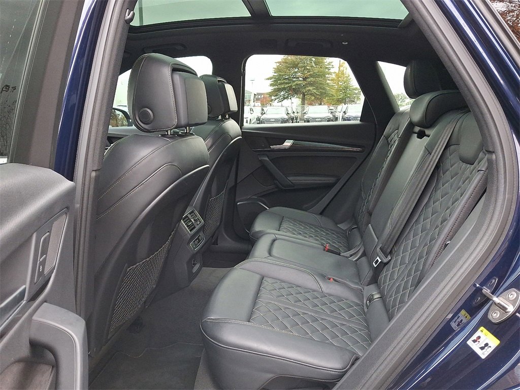 Used 2018 Audi SQ5 Premium Plus w/ Navigation Package image 16