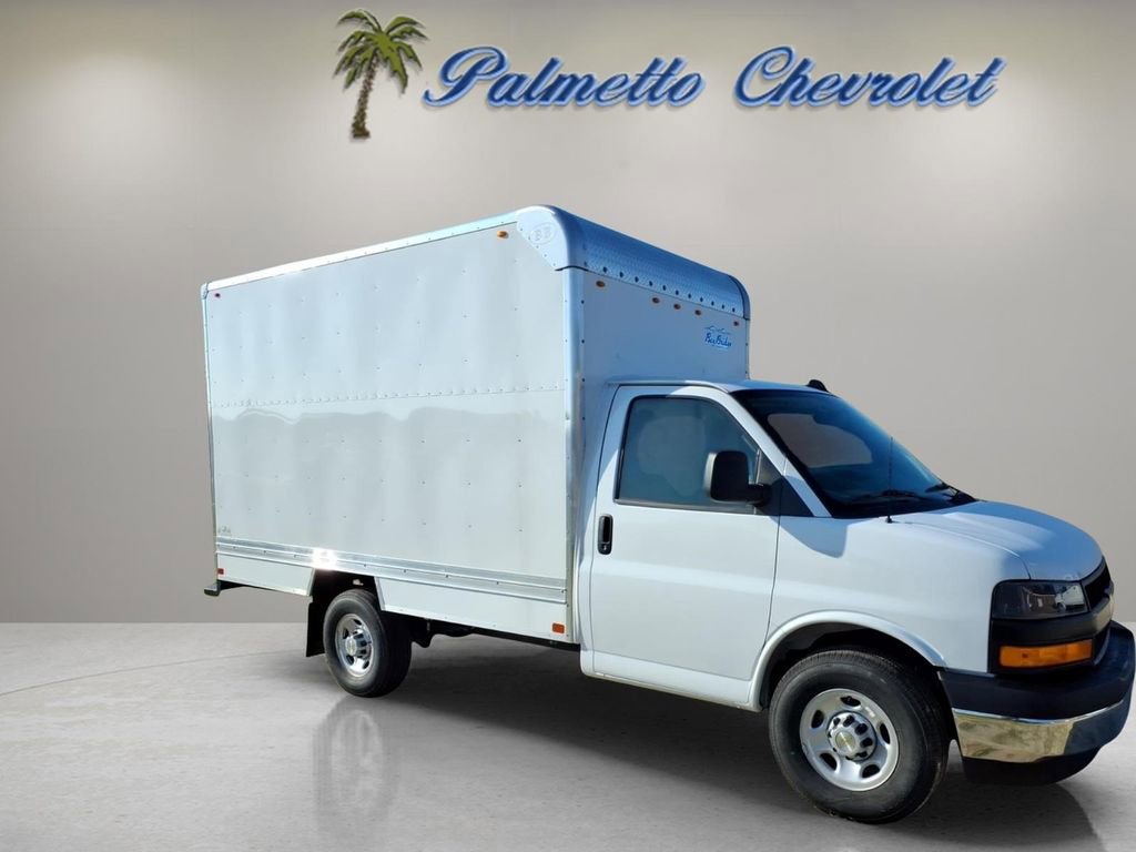 New 2026 Chevrolet Express 3500 w/ Power Convenience Package