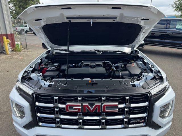 Certified 2024 GMC Canyon AT4 AWD/4WD image 24
