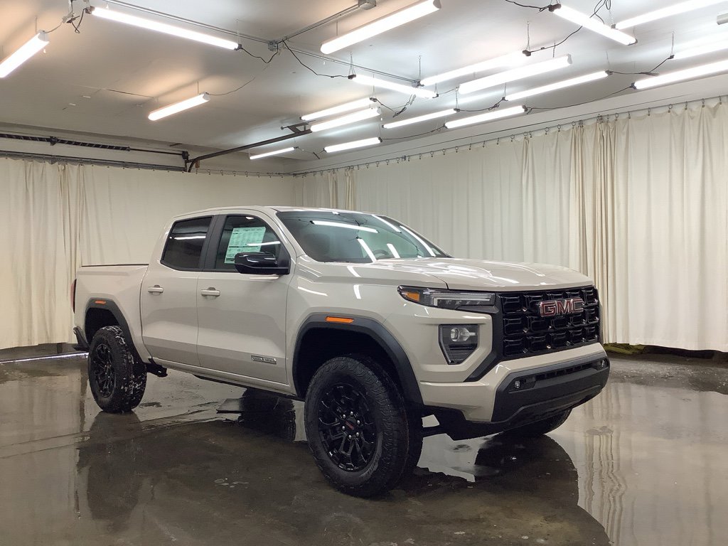 New 2026 GMC Canyon Elevation w/ Convenience Package image 4