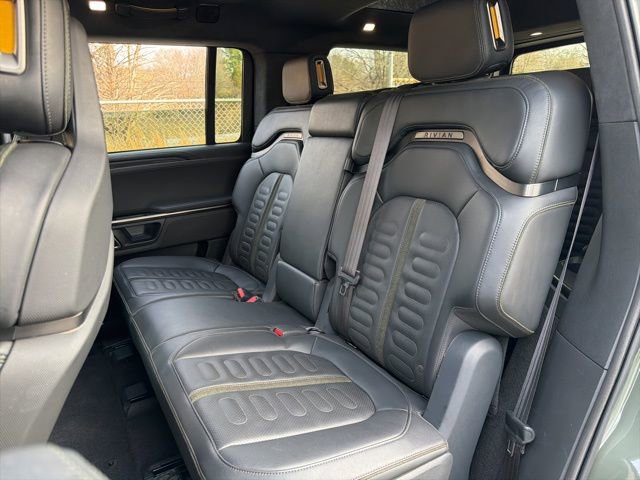 Used 2022 Rivian R1S Launch Edition image 24