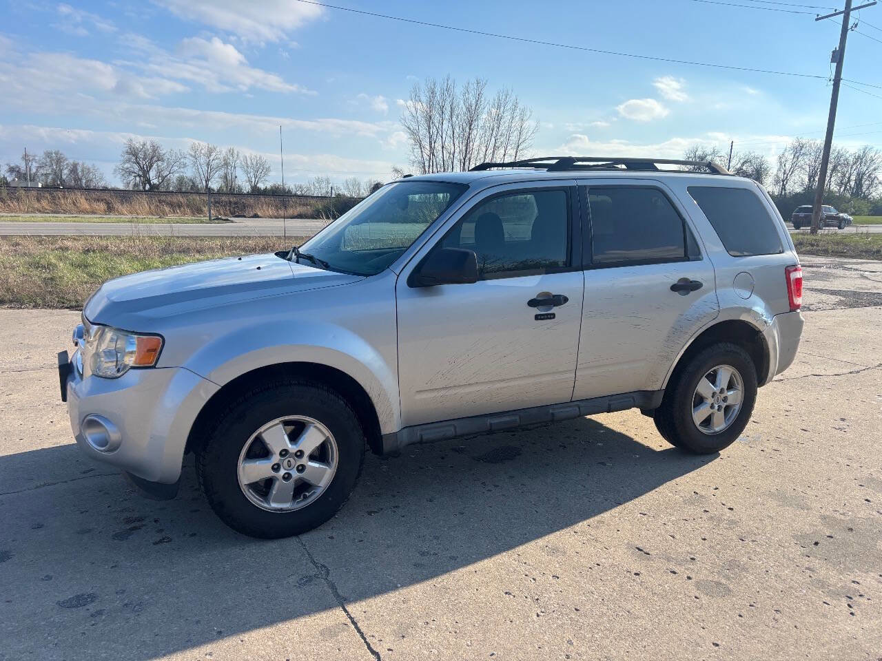 Used 2009 Ford Escape XLT image 1