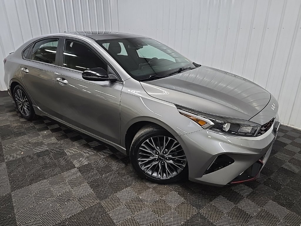 Used 2024 Kia Forte GT-Line w/ GT-Line Premium Package FWD image 7