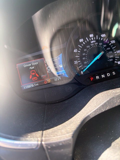 Used 2019 Ford Edge Titanium w/ Equipment Group 301A AWD/4WD image 17