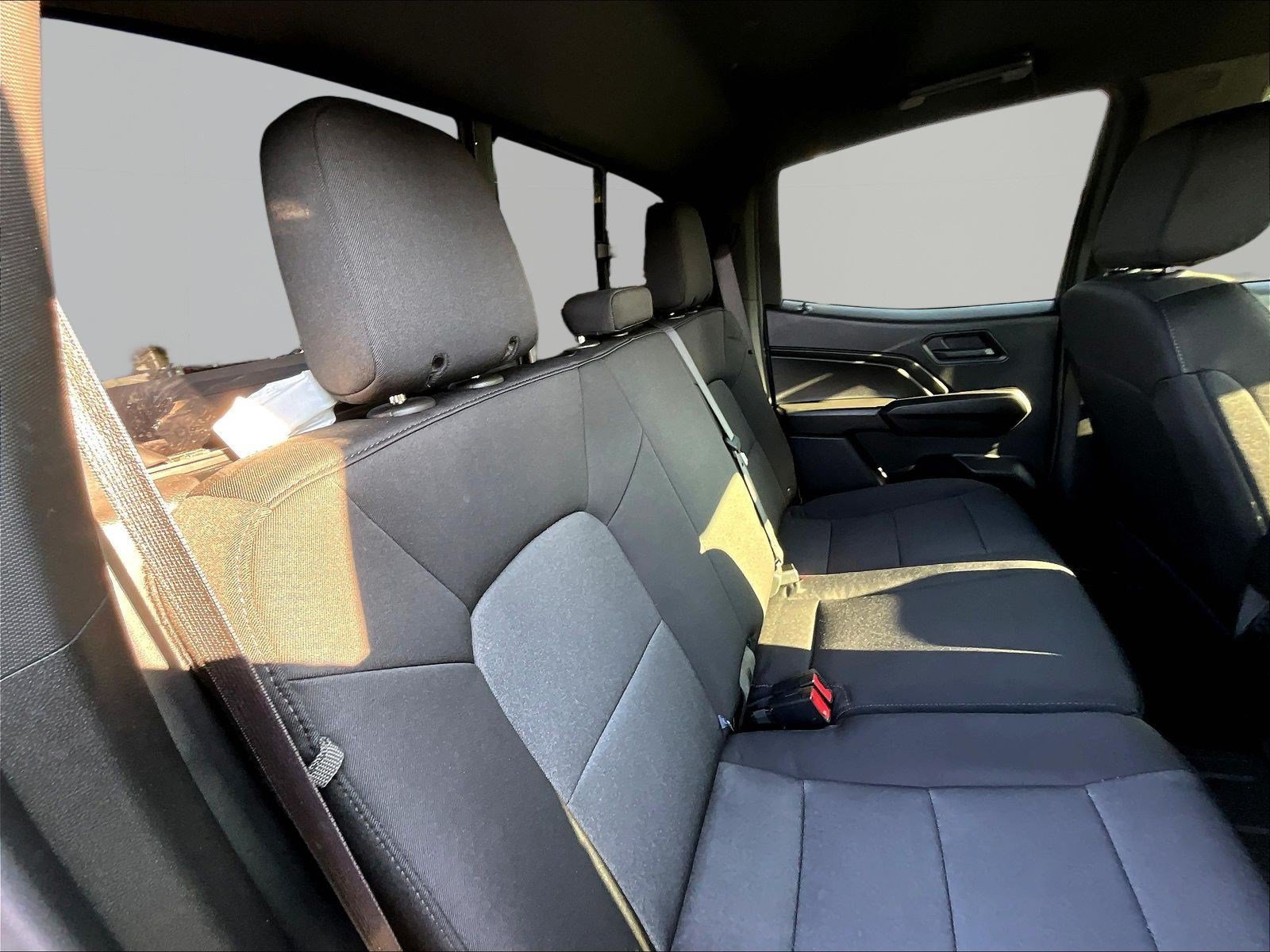 Used 2025 Chevrolet Colorado W/T AWD/4WD image 26