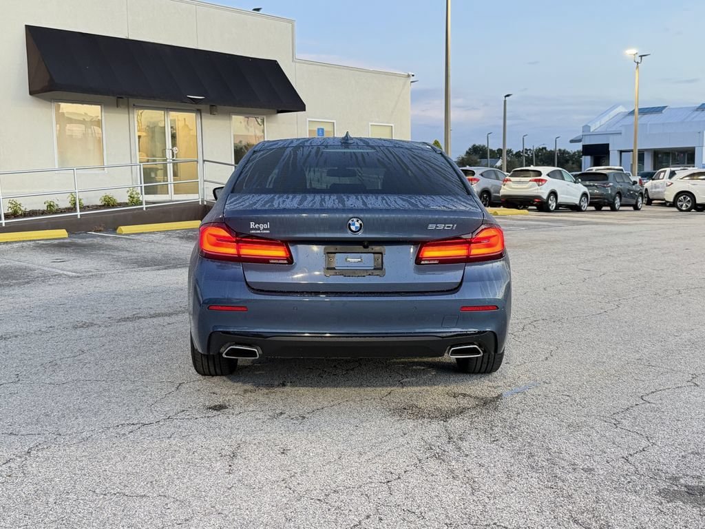 Used 2023 BMW 530i w/ Premium Package RWD image 6