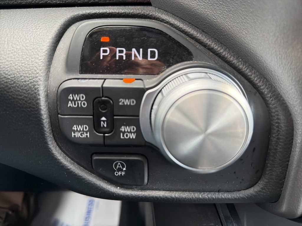 Used 2025 RAM 1500 Laramie AWD/4WD image 30