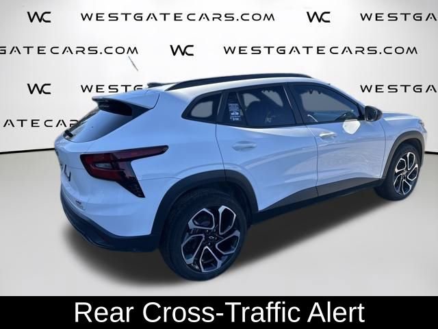 Used 2024 Chevrolet Trax RS w/ Sunroof Package image 23