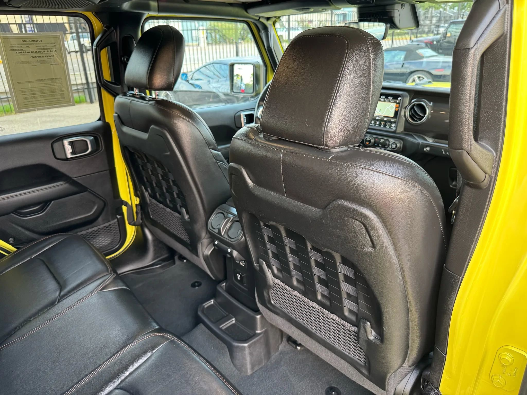 Used 2022 Jeep Wrangler Unlimited Rubicon w/ Dual Top Group image 34