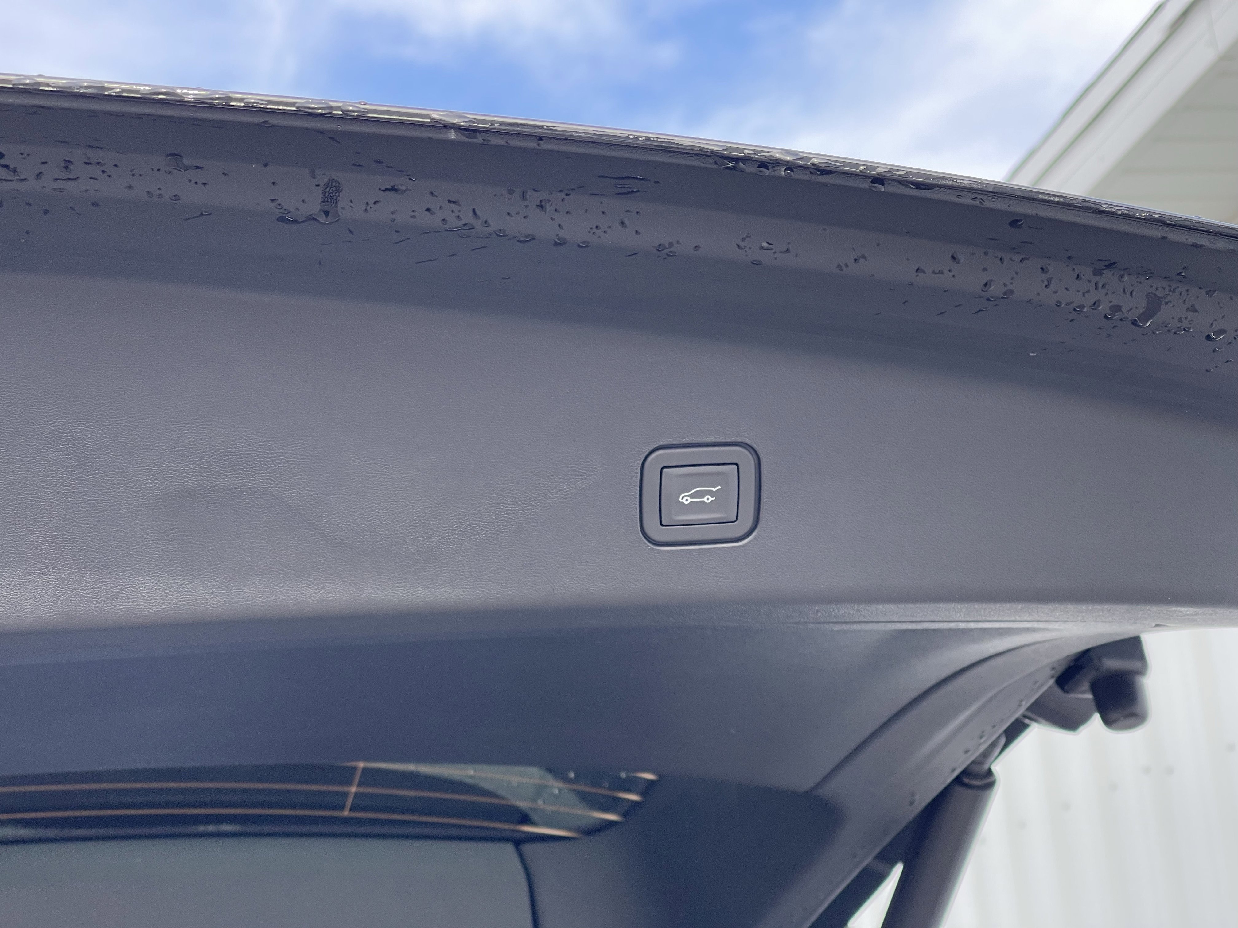 New 2026 Cadillac Vistiq Premium Luxury w/ LPO, Floor Liner Package image 18