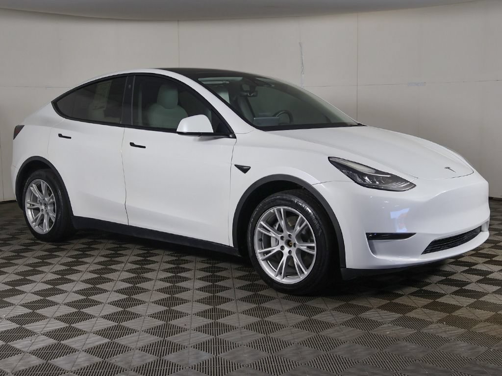 Used 2023 Tesla Model Y Long Range AWD/4WD image 49