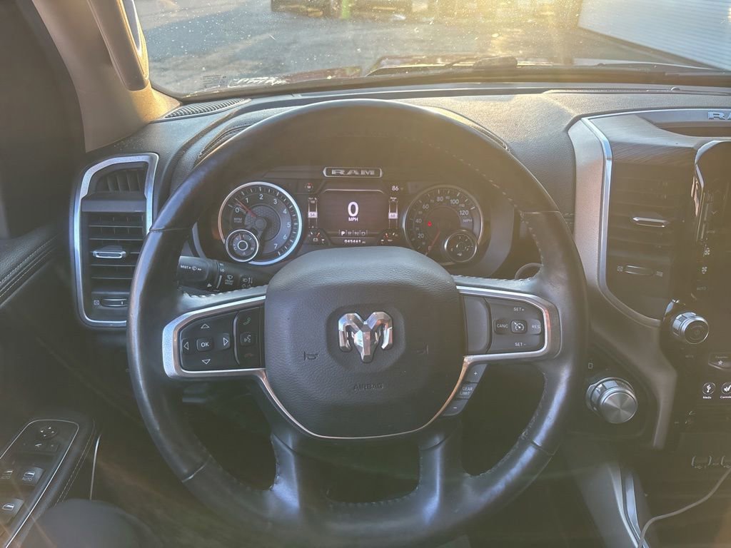 Used 2020 RAM 1500 Laramie RWD image 13
