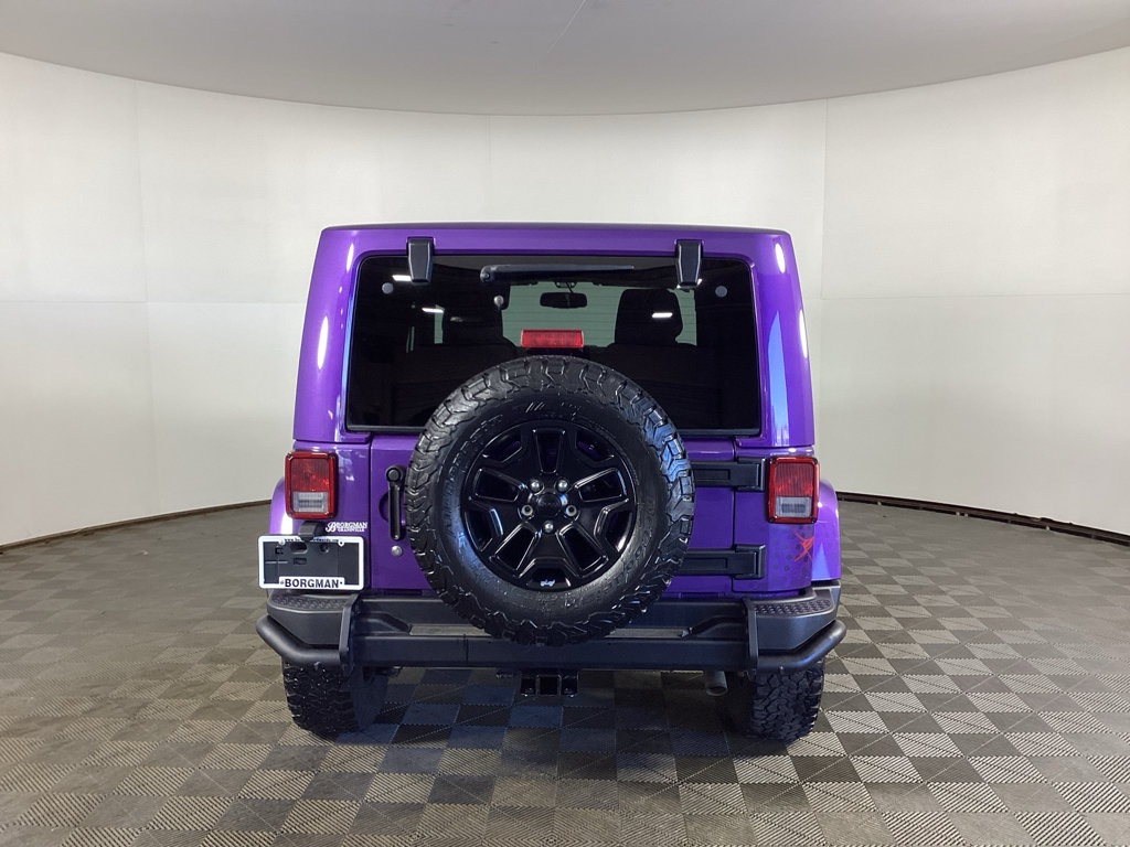 Used 2016 Jeep Wrangler Sahara AWD/4WD image 3