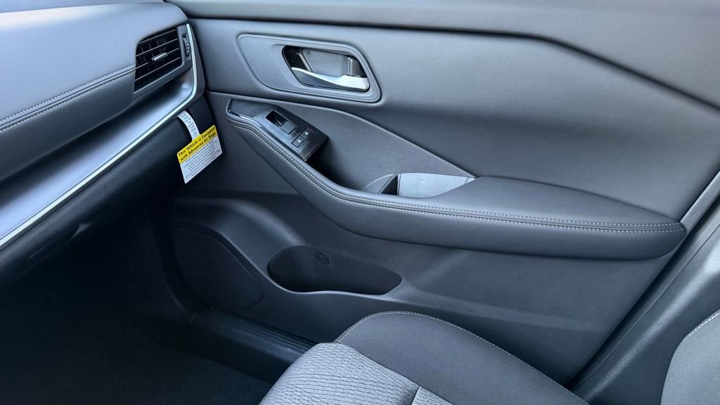 New 2026 Nissan Rogue SV image 27