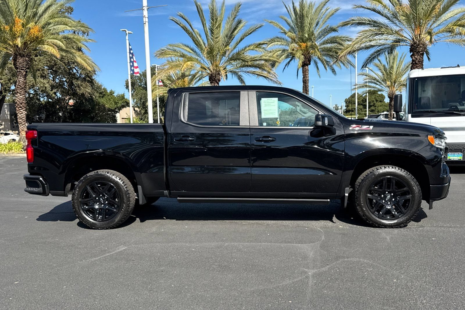 Used 2025 Chevrolet Silverado 1500 RST AWD/4WD image 2