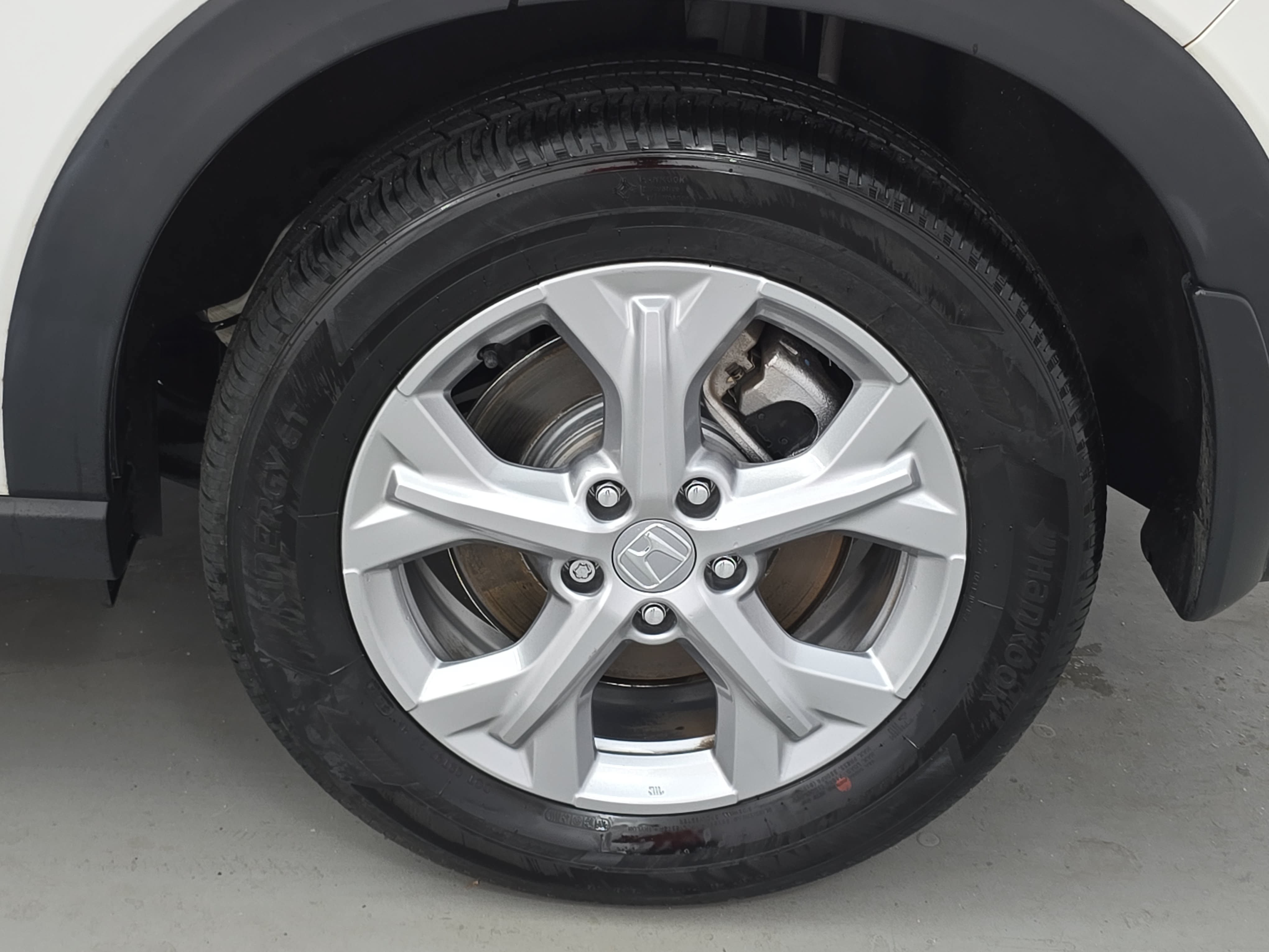 Certified 2025 Honda HR-V LX image 32