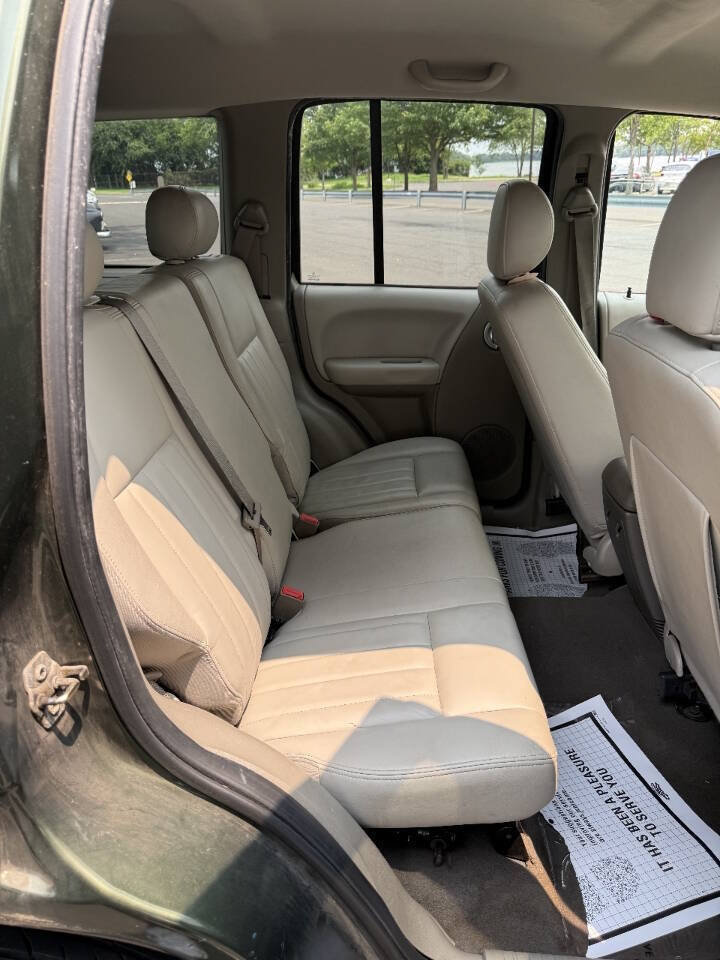 Used 2007 Jeep Liberty Limited AWD/4WD image 15