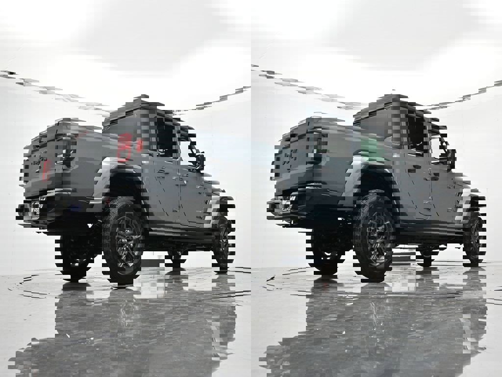 New 2026 Jeep Gladiator Sport image 40