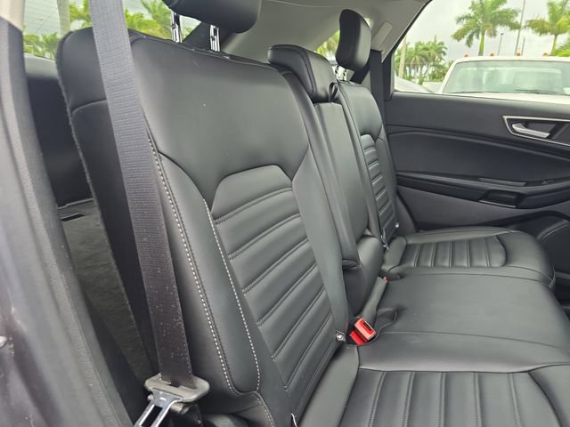 Used 2022 Ford Edge SEL AWD/4WD image 10