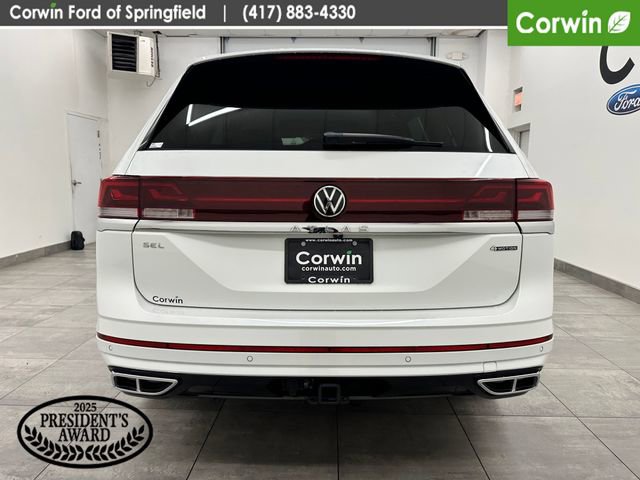 Used 2024 Volkswagen Atlas SEL Premium R-Line image 4