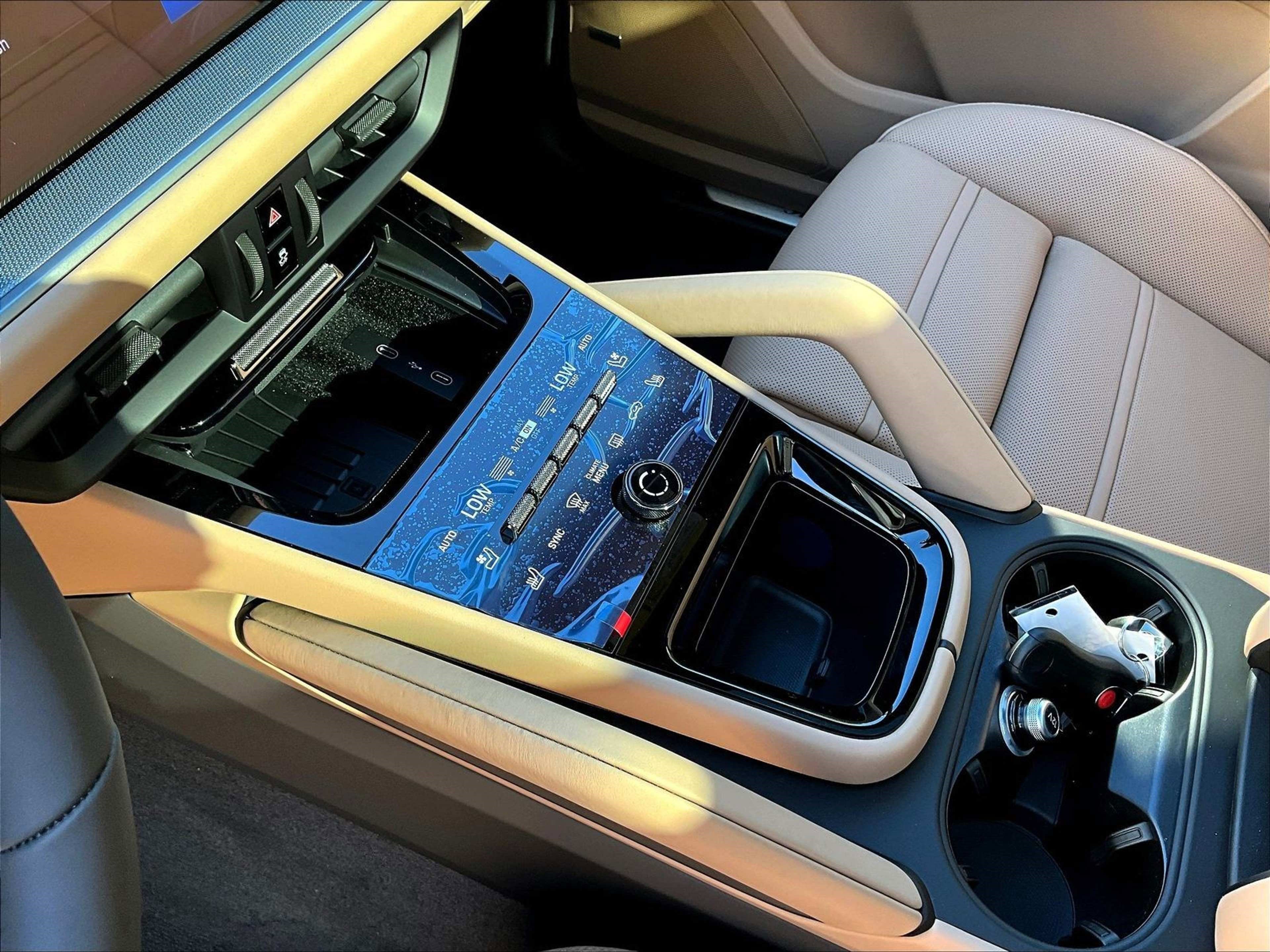 New 2026 Porsche Cayenne E-Hybrid image 11