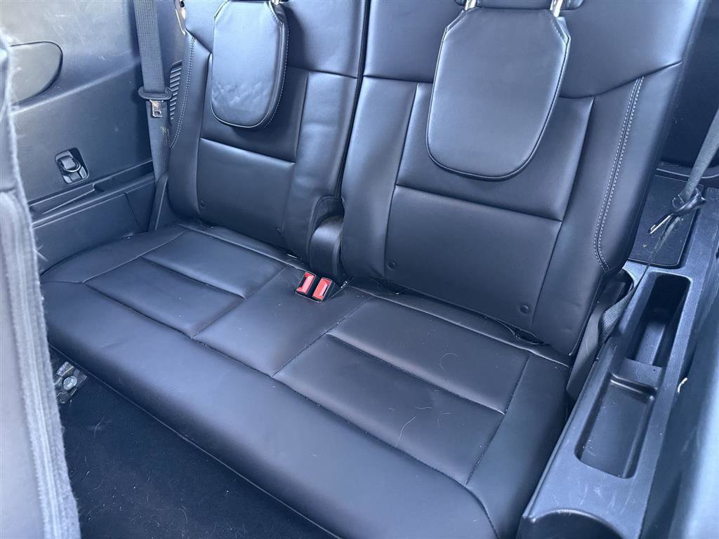 Used 2022 Ford Explorer XLT w/ Equipment Group 202A AWD/4WD image 11